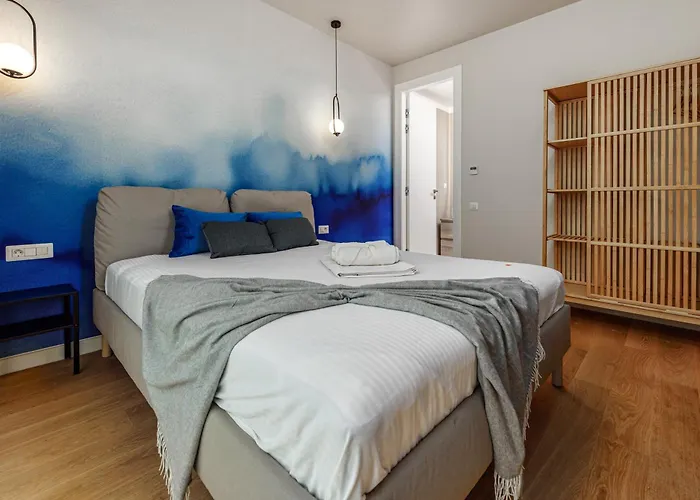 Serene Blue Vogh Apartment *